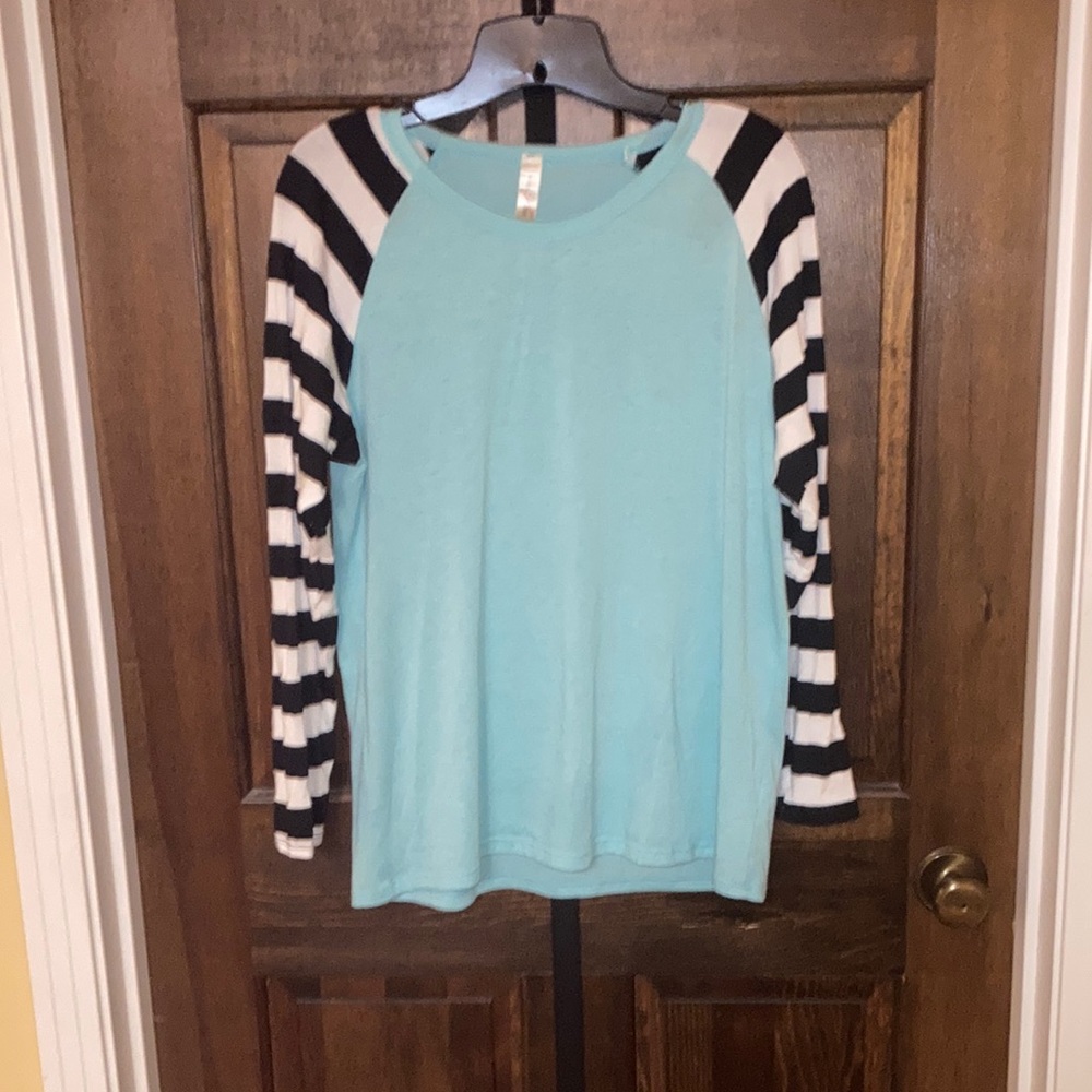 Chic Women's Aqua Colored Top with Striped Sleeves